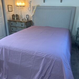 CA King flat sheet 100% Staple Cotton crisp breathable